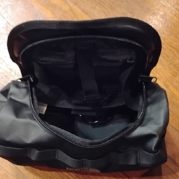 The North Face Black Men's Bag - Picture 2 of 6